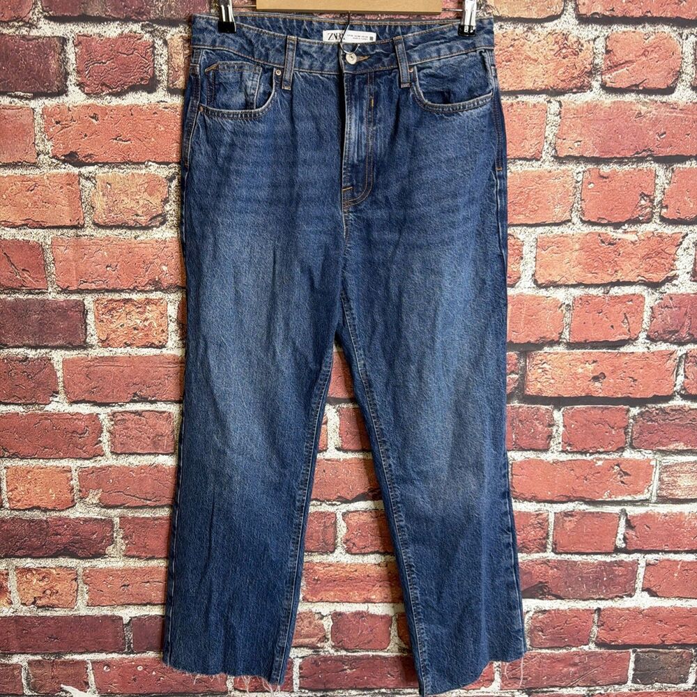 Zara Womens Mid-Rise Straight Jeans Raw Hem Size 6 Blue